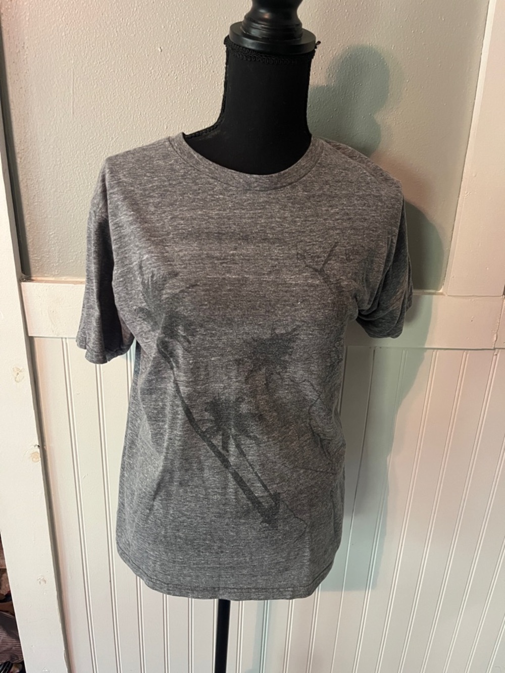 Apt. 9 Gray Palm tree T-Shirt